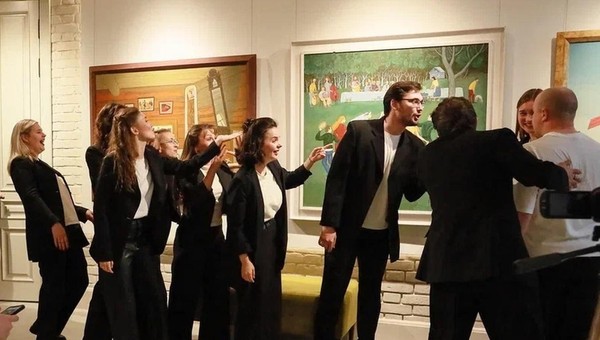 Спектакль «Современная поэзия о любви в стенах музея»