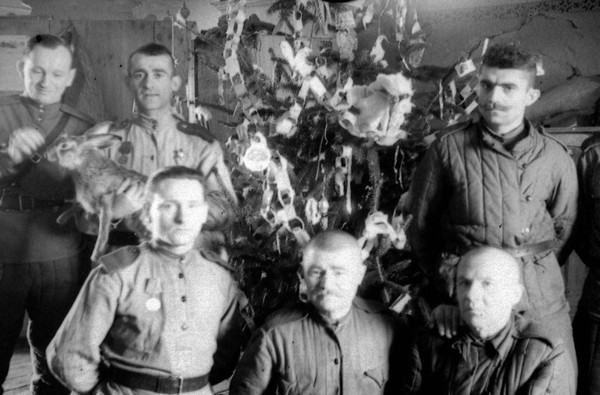 Мастер-класс «Фронтовая елка»