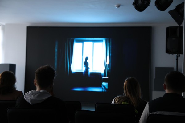 Встреча с новогодним чудом: открытый показ короткометражного фильма «На свет»