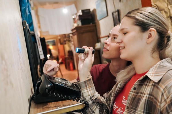 Квест «Подарки из прошлого» в арт-инсталляции «Коммуналка»