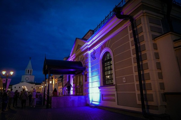 Выставка «Вальс. Веер. Волшебство»