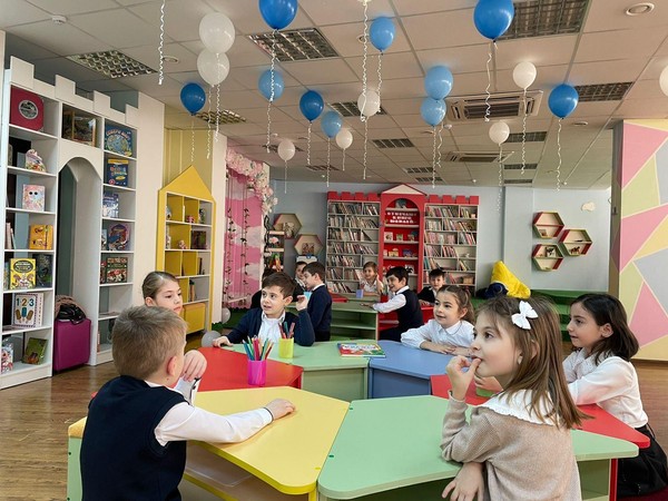 Литературный час «Любите книгу с детства»