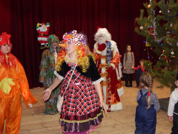 Новогодний бал-маскарад для детей «Веселых масок карнавал»