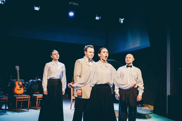 Спектакль «Белая утка»