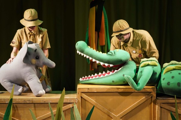 Спектакль «Любопытный слоненок»