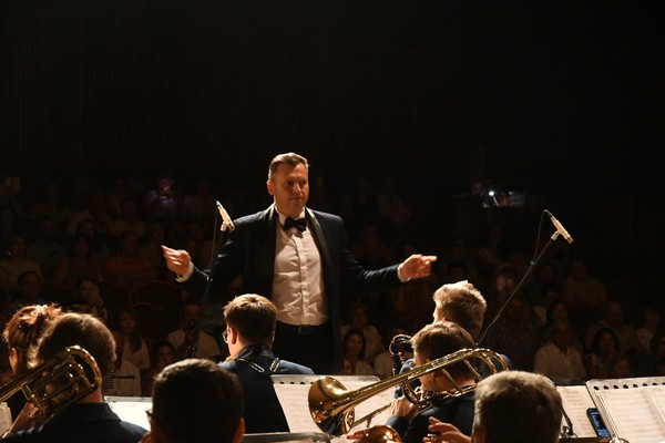 Биг-Бенд Георгия Гаранянас