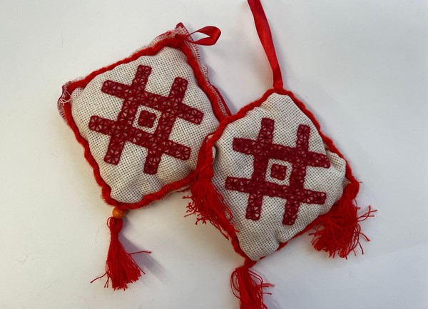 Мастер-класс «Создание декоративной подушки с мордовским орнаментом»