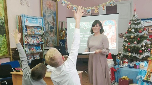 Праздничная программа «Спешит на помощь Николай ко всем, кто верит в чудо!»