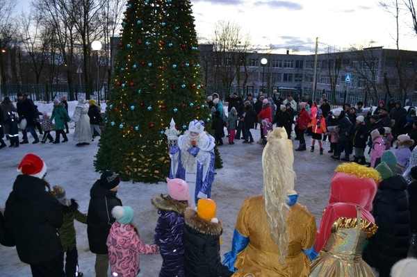 Праздничная программа «Новый год на Силикатном»