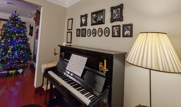 Концерт «Под абажуром»