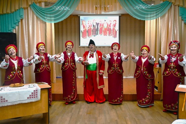 «Добрые деяния святого Николая» украинский народный праздник