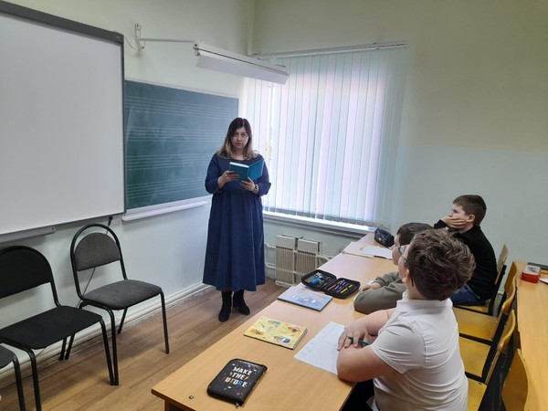 Классный час «Удивительная планета животных: китообразные»