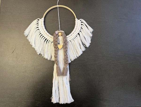 Мастер-класс «Ангелочек в технике макраме»