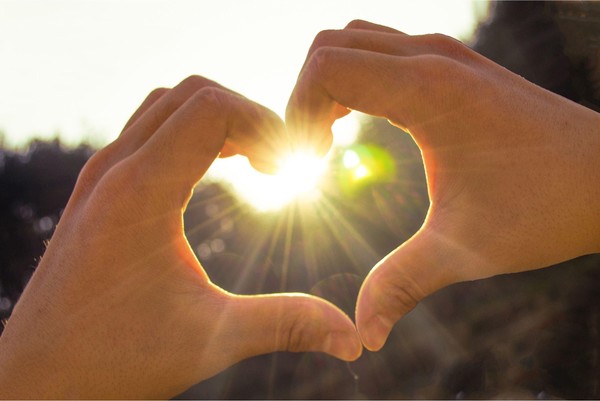 «Солнце на ладони» музыкальная гостиная, посвященная Международному дню инвалидов