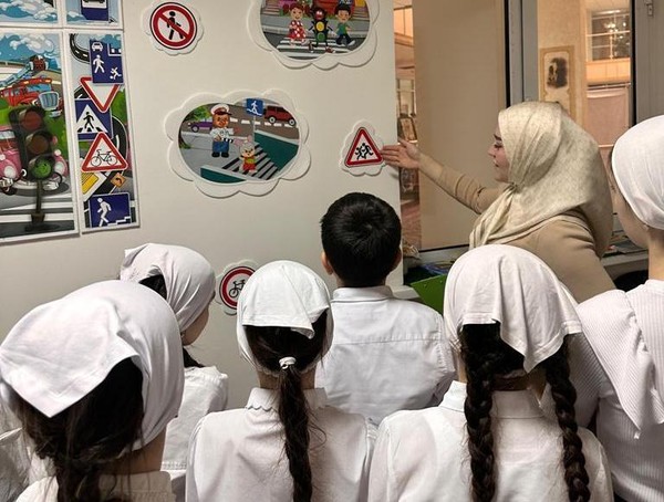 Профилактическая беседа «Юный пешеход»