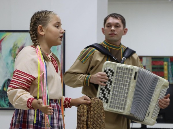 Праздничный концерт ко Дню матери