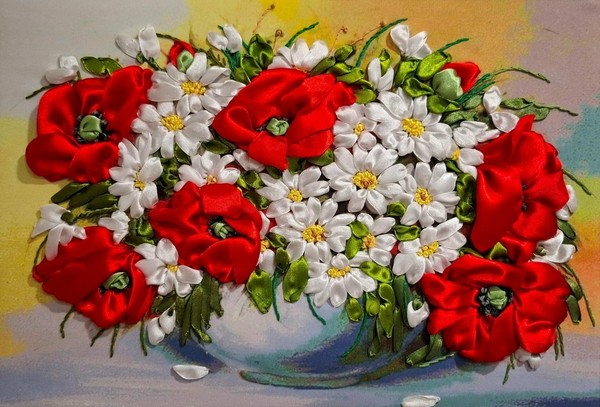 Выставка «Рязанское разноцветие» (вышивка лентами)