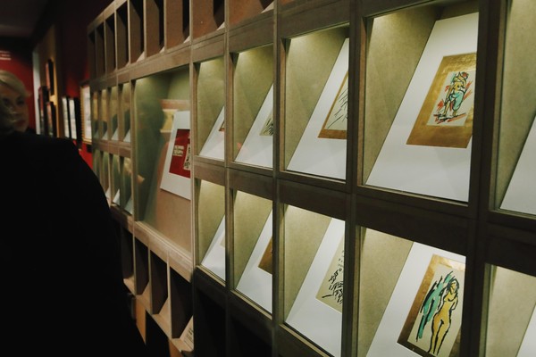 Обзорная экскурсия по выставке «Лицо нового искусства: русская футуристическая книга»