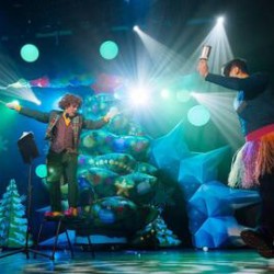 Дед Мороз и Баба Яга спасают Новый год