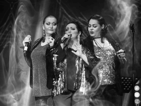 Три курочки: Мариам Мерабова, Этери Бериашвили, Катерина Балыкбаева