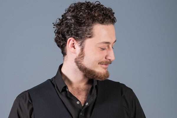 Музыкальная сказка «По ту сторону зеркала»