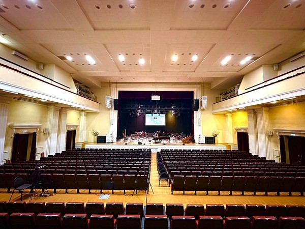 Программа «Новогодние хиты»