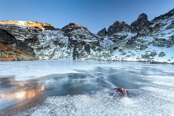 Зимний Дагестан: снежный Хунзах и катание на коньках по озеру Мочох