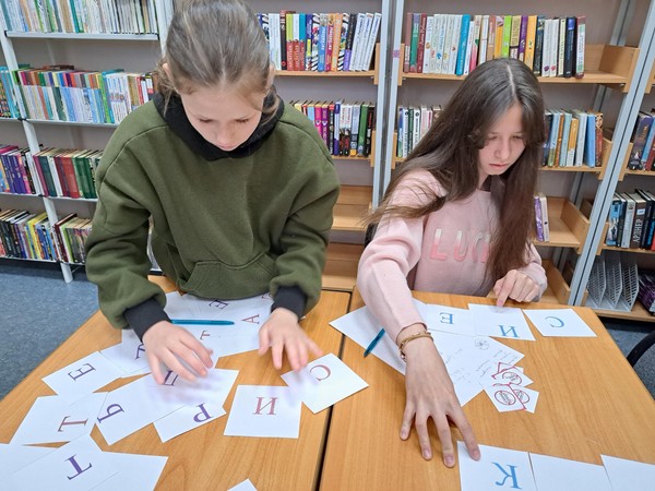 Литературный квиз «Новогодний переполох»