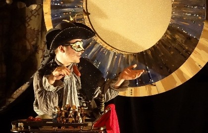 Путешествие по ту сторону часов. АЯтеатр