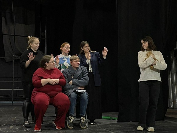 Спектакль «Серебряное копытце»