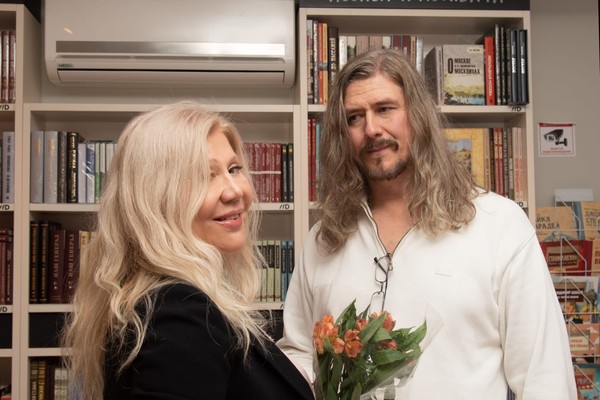 При свечах под Новый Год