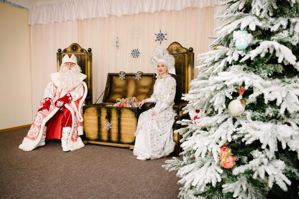 Цикл встреч «В гостях у Деда Мороза и Снегурочки»