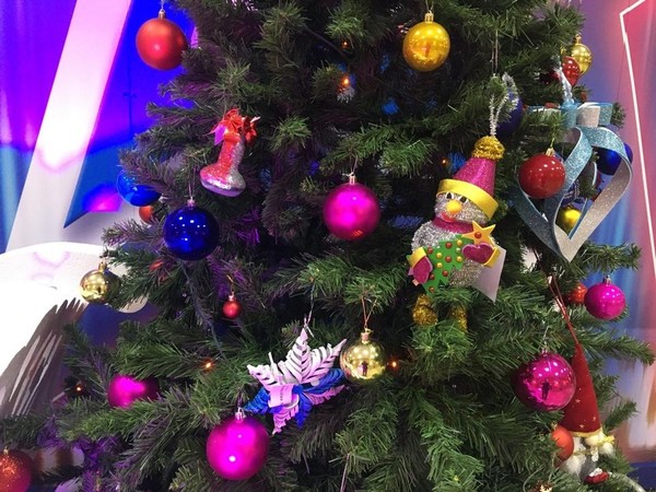 Конкурс декоративно-прикладного творчества «Подарок елочке своими руками»