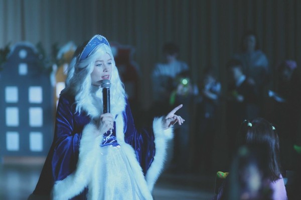 Интерактивное представление «Новый год на курьих ножках»