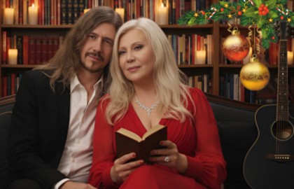 При свечах под Новый Год