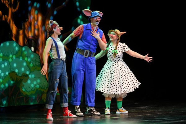 Три поросёнка