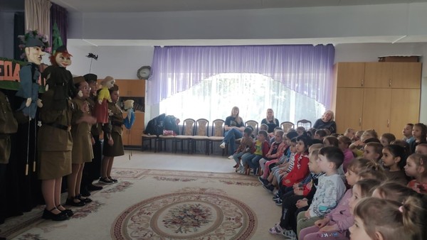 Детская игровая программа для самых маленьких «Снегурочкины сказки»