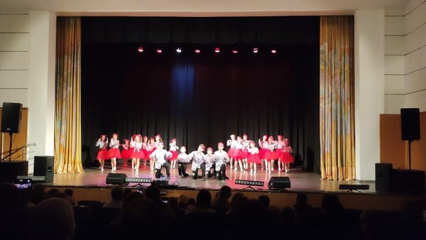 Праздничный концерт «Новый год открывает двери»