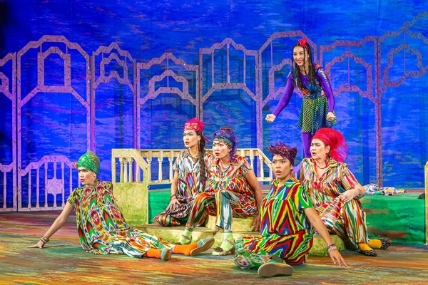 Спектакль «Бунт невесток»