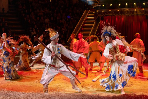 Новогодняя цирковая сказка «Конёк-горбунок»