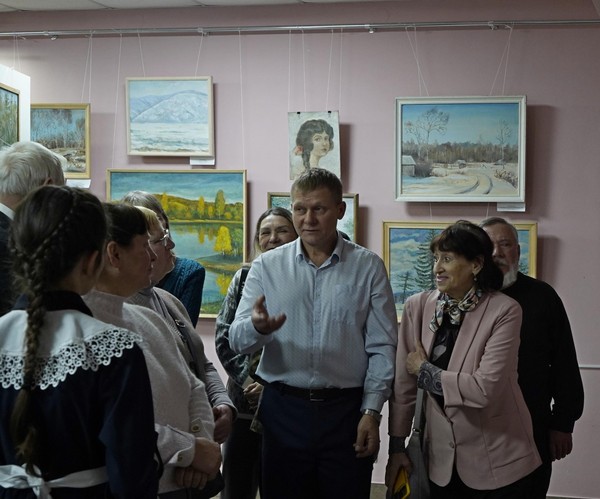 Выставка «Под одним солнцем»