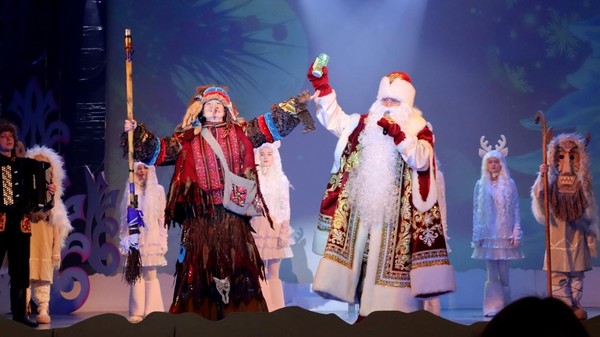 Сказочное представление «Необыкновенное новогоднее шоу»