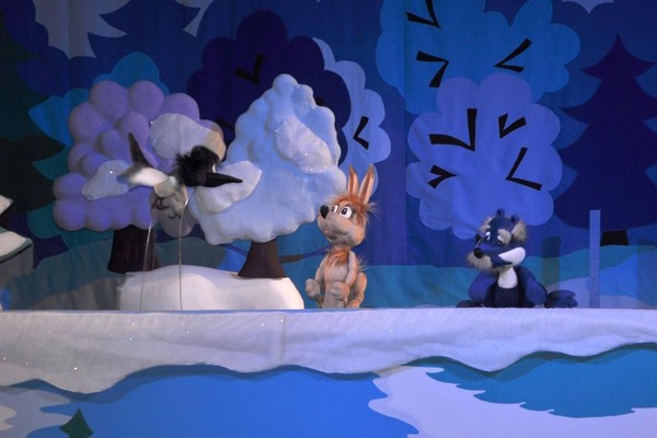 Новогоднее представление «Белая шубка для зайчонка»