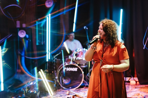 Оркестр интуитивной музыки и Дара Яра