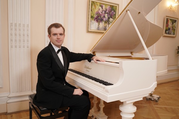 Ты помнишь ли вечер