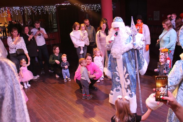 Спектакль «Снегурочкины сказки»