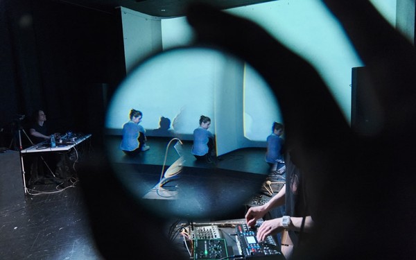 Mediaplays: диалог трёх медиа