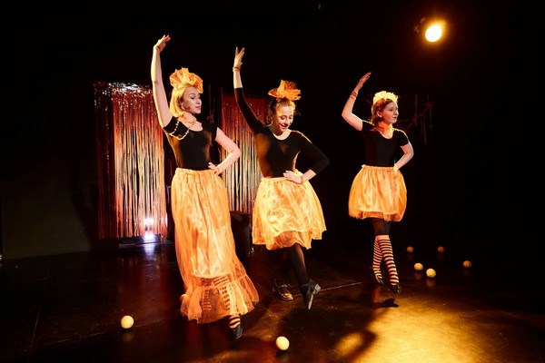 Оранжевая ёлка