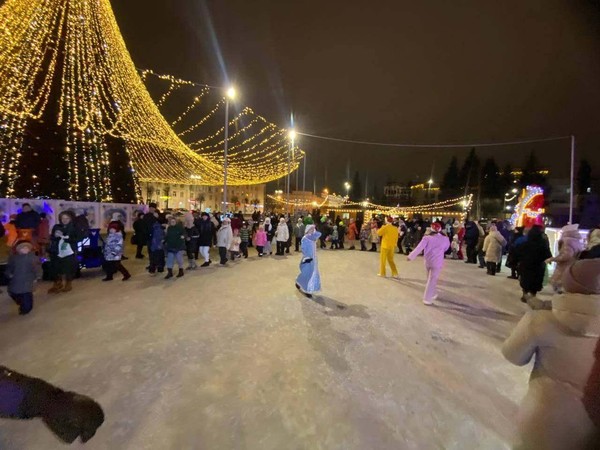 Новогодняя театрализованная программа «Ёлка мечтаний и добрых желаний»