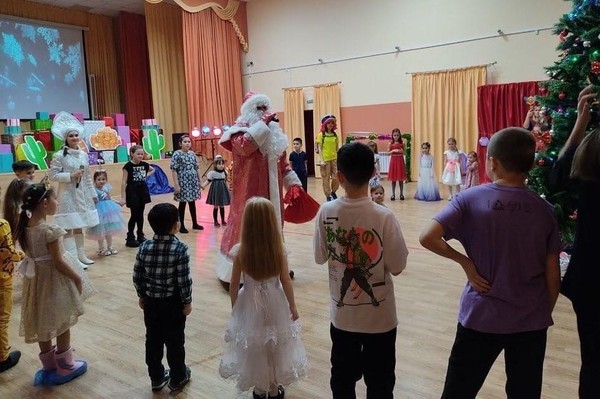 Театрализованный праздник «Новогодние приключения Майнкрафт и неизвестной Вселенной»